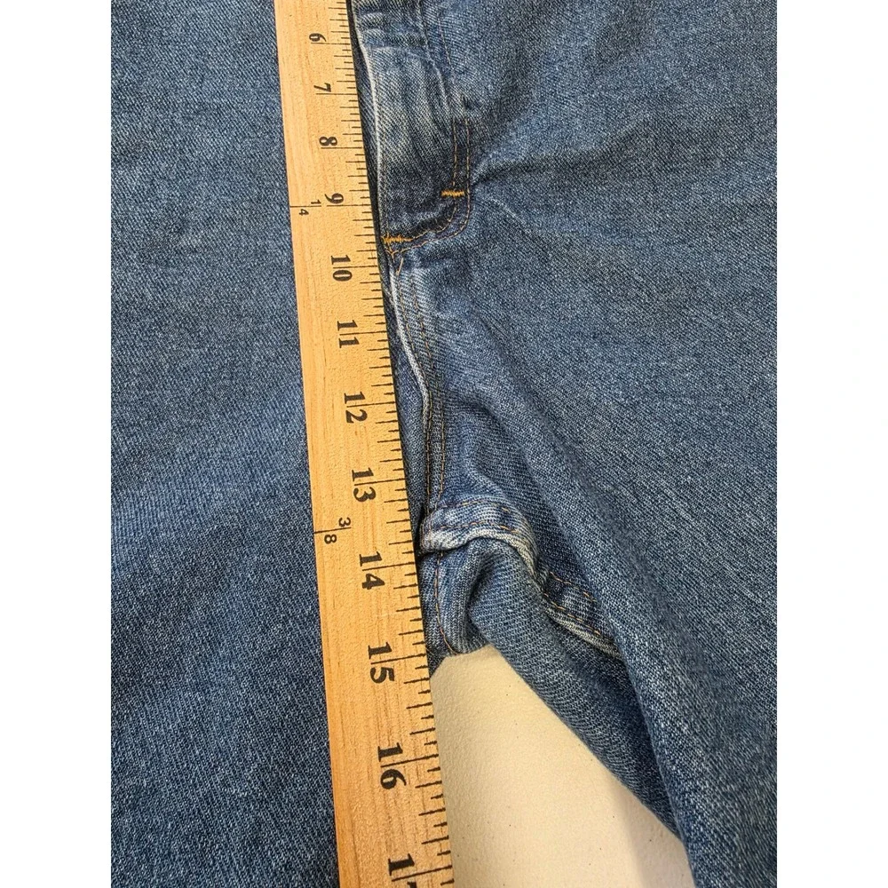 Wrangler Mens Relaxed Fit Denim Shorts Blue Medium Wash Size 42 - Picture 6 of 8